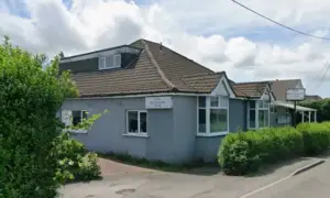 The New Bungalow Club, Oakdale