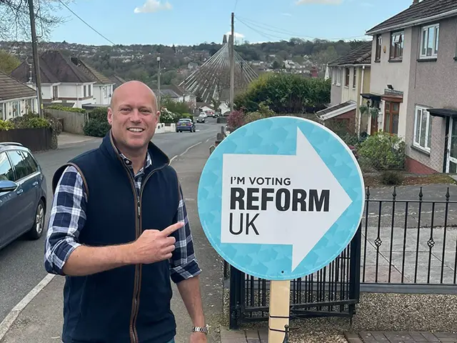 Dan Thomas on the campaign trail