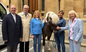 Peter Heathcote, left, with Iceland's UK ambassador Sturla Sigurjónsson, Prestur the Icelandic horse, and Ruth Jones MP far right