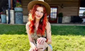 Caitlin Mae is a rising country star in the USA