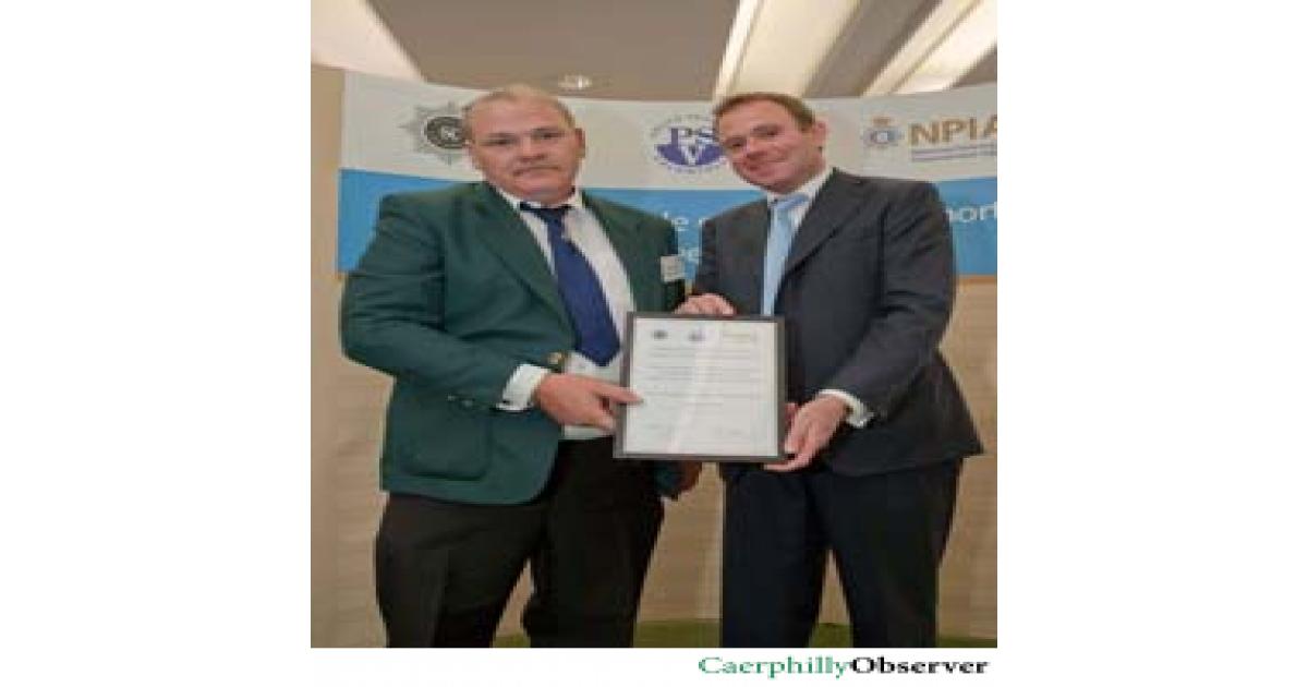 Gwent Police volunteer from Oakdale commended